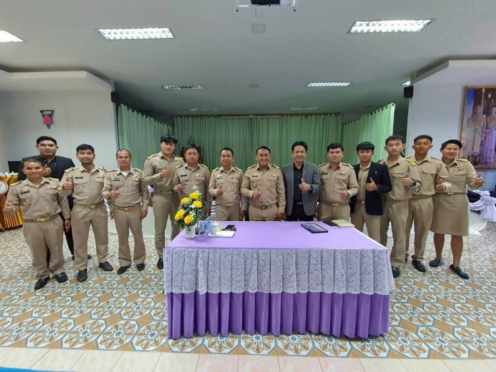 วันจันทร์ที่ 15 ธันวาคม