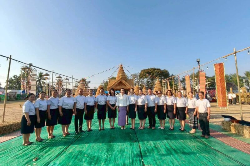 ร่วมพิธีเจริญพระพุทธมนต์/ทำบุญตักบาตร เนื่องใน “งานสืบสานประเพณีบุญคูณลาน ตำนานข้าวอินทรีย์ วิถีวัฒนธรรมยโสธร” ประจำปีงบประมาณ พ.ศ. 2569