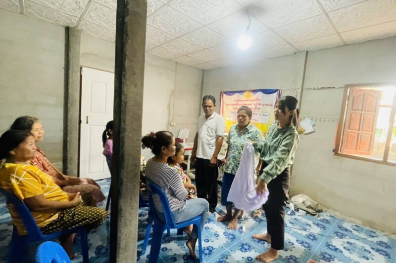โครงการศูนย์ฝึกอาชีพชุมชน หลักสูตรไม่เกิน 30 ชั่วโมง กลุ่มสนใจ วิชาการตัดเย็บผ้าคลุมเก้าอี้