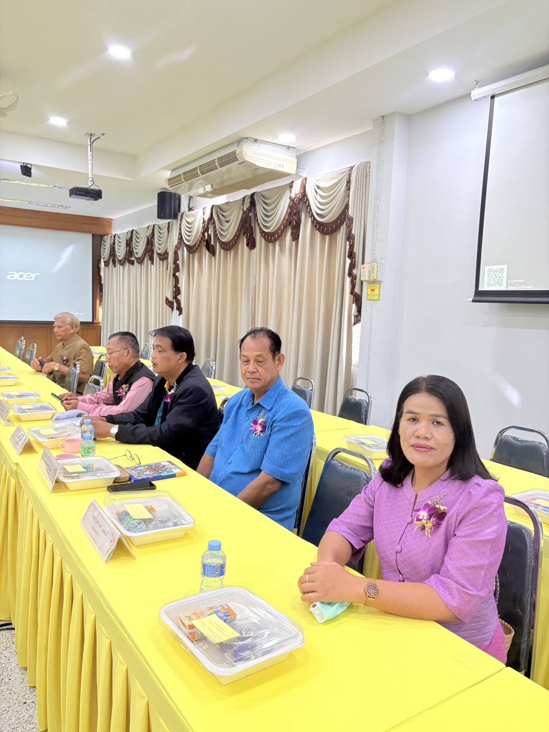 ร่วมเป็นเกียรติในกิจกรรมการคัดเลือกสำนักงานสาธารณสุขอำเภอ ดีเด่น