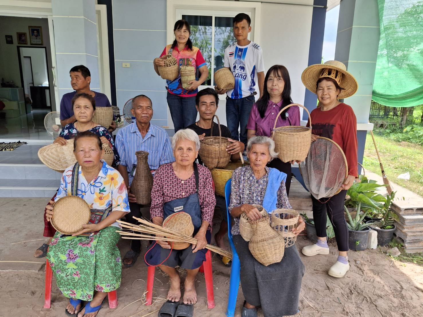 ศกร.ระดับตำบลนาแก ดำเนินการจัดโครงการศูนย์ฝึกอาชีพชุมชน หลักสูตรอาชีพระยะสั้น