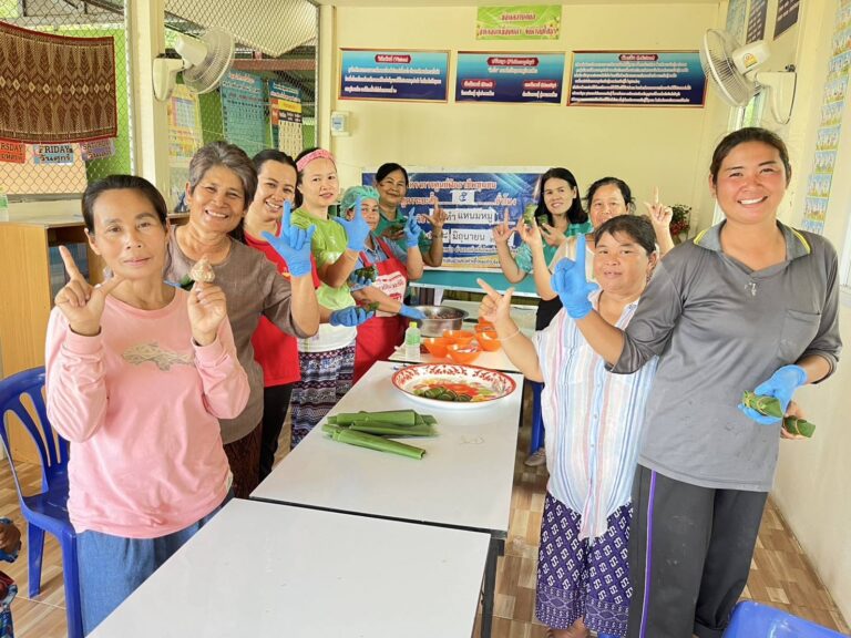 ศกร.ระดับตำบลย่อ ดำเนินการจัดโครงการศูนย์ฝึกอาชีพชุมชน หลักสูตรอาชีพระยะสั้น (กลุ่มสนใจ)