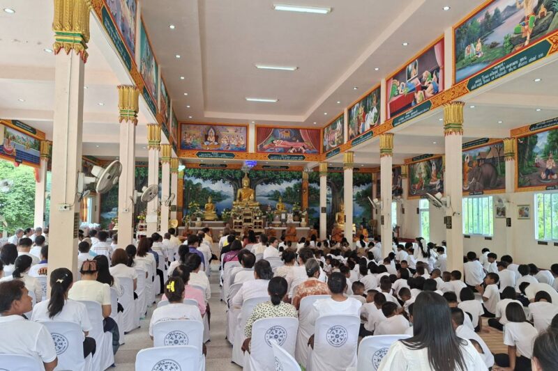 เข้าร่วมกิจกรรม “นายอำเภอพาเข้าพรรษา” เพื่อส่งเสริมพระพุทธศาสนา และธำรงรักษาขนบธรรมเนียมประเพณีอันดีงามของท้องถิ่น โดยจะมีการลงพื้นที่ถวายเทียนพรรษา และผ้าอาบน้ำฝน
