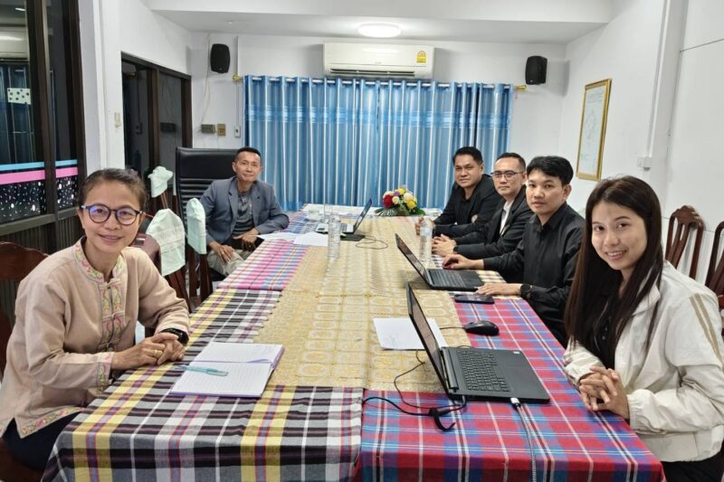 เข้าร่วมประชุม ตรวจสอบความถูกต้องการสำรวจข้อมูลปริมาณงานของสถานศึกษา ที่เกิดขึ้นจริงจาการปฎิบัติงาน ให้มีความถูกต้องครบถ้วนและมีหลักฐานประกอบหรือสามารถตรวจสอบแหล่งที่มาของข้อมูลที่นำมาอ้างอิงได้