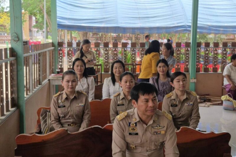 ร่วมถวายภัตตาหารเพลโครงการบรรพชาสามเณรภาคฤดูร้อนเฉลิมพระเกียรติฯ