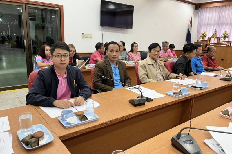 ร่วมประชุมการจัดงานประเพณีลอยกระทงอำเภอป่าติ้ว ประจำปี พ.ศ.2568