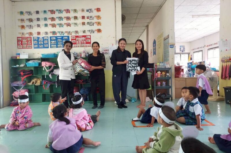 โครงการ ห้องสมุดเคลื่อนที่ส่งเสริมการอ่าน และกิจกรรมเทิดพระเกียรติ สมเด็จพระนางเจ้าสิริกิติ์ พระบรมราชินีนาถ พระบรมราชชนนี พันปีหลวง (ร่วมทำด้วยใจ ร่วมภักดีด้วยรัก ริบบิ้นดำถวายความอาลัย)