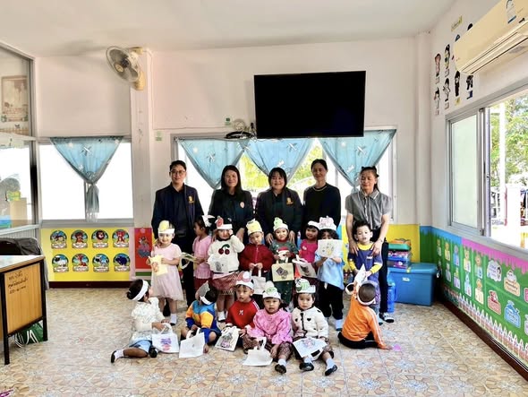 โครงการ ห้องสมุดเคลื่อนที่ส่งเสริมการอ่าน และกิจกรรมเทิดพระเกียรติ สมเด็จพระนางเจ้าสิริกิติ์ พระบรมราชินีนาถ พระบรมราชชนนี พันปีหลวง (ร่วมทำด้วยใจ ร่วมภักดีด้วยรัก ริบบิ้นดำถวายความอาลัย)