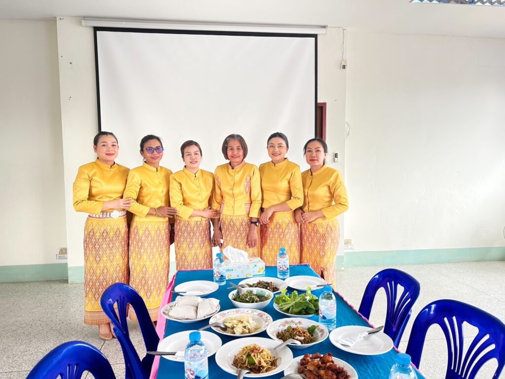 ร่วมกิจกรรม สว.พบประชาชน กลุ่มภาคตะวันออกเฉียงเหนือ
