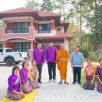เข้าร่วมพิธีทำบุญตักบาตร พิธีสงน้ำพระพุทธรูป และรดน้ำขอพรนายอำเภอทรายมูล