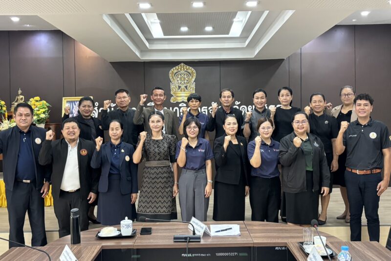 ร่วมประชุมเชิงปฏิบัติการการขับเคลื่อนการแก้ไขปัญหาเด็กและเยาวชนนอกระบบการศึกษาให้กลายเป็นศูนย์จังหวัดยโสธร (Yasothon Zero Dropout)