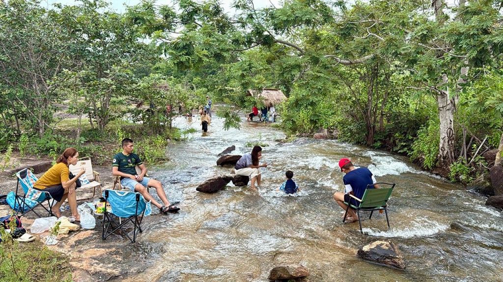 หลุบหนองนอ บ้านภูถ้ำพระ หมู่ที่ 5  ตำบลคำน้ำสร้าง อำเภอกุดชุม  จังหวัดยโสธร