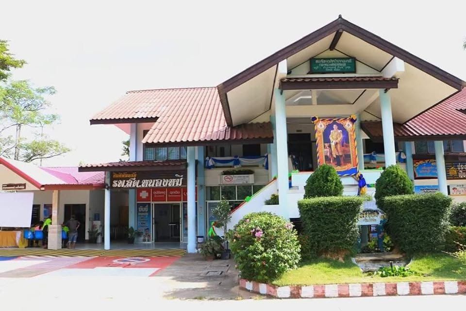 บ้านหนังสือชุมชนตำบลหนองหมี (โรงพยาบาลส่งเสริมสุขภาพตำบลหนองหมี)